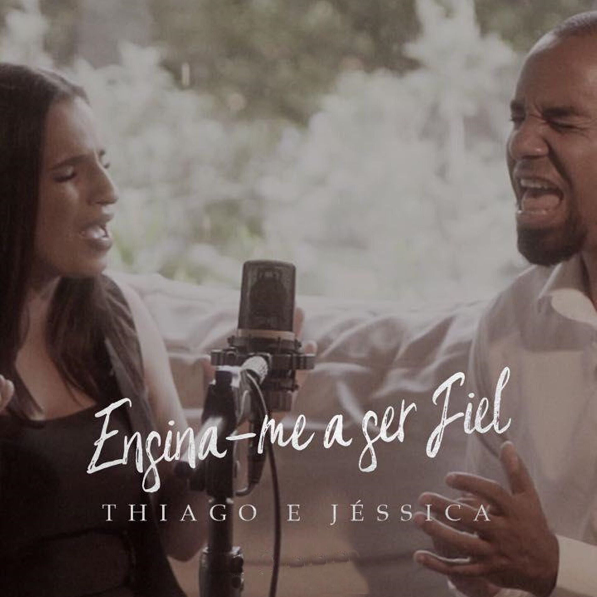 Album cover of Ensina-Me a Ser Fiel