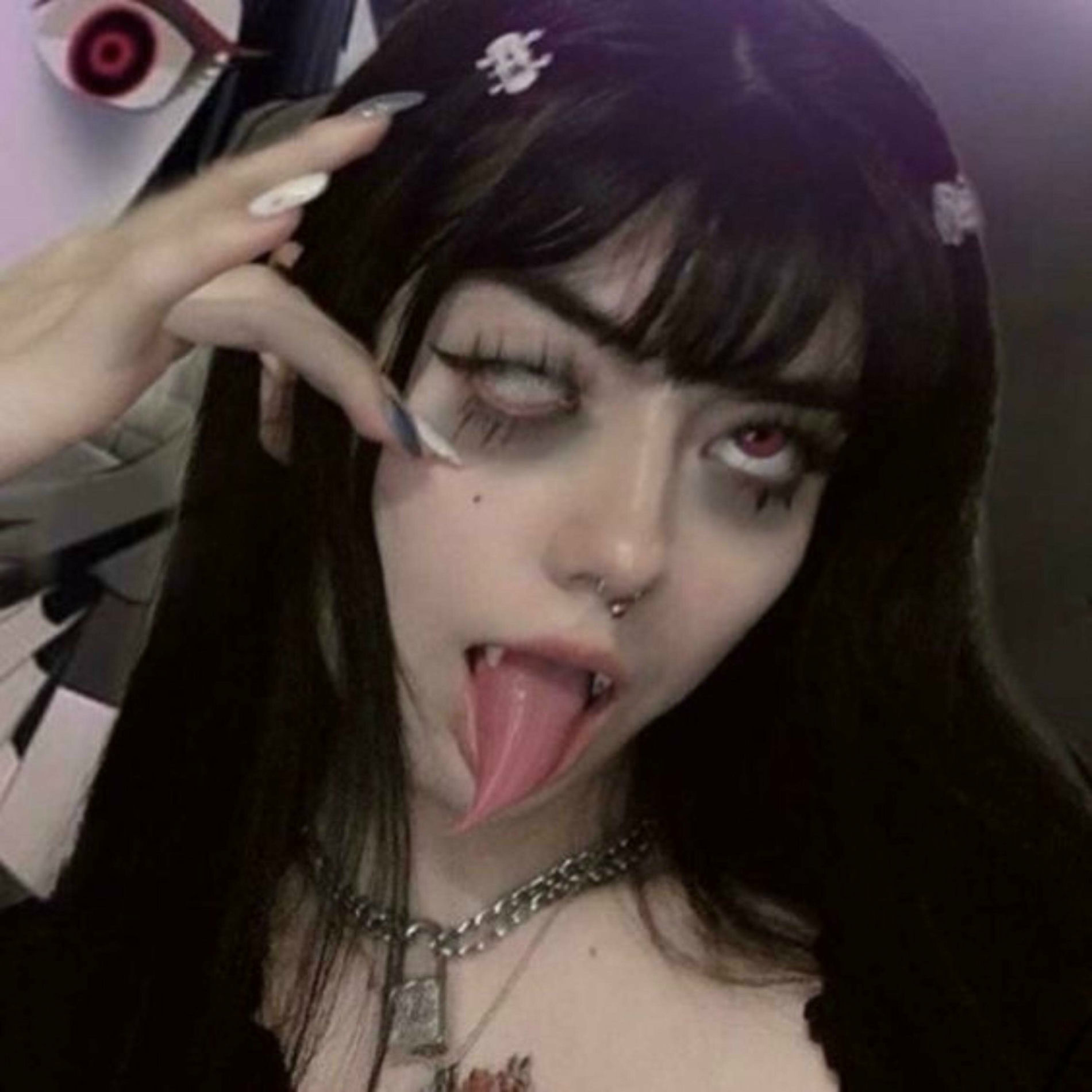 Virgo Undead! - GOTH BITCH! | Deezer