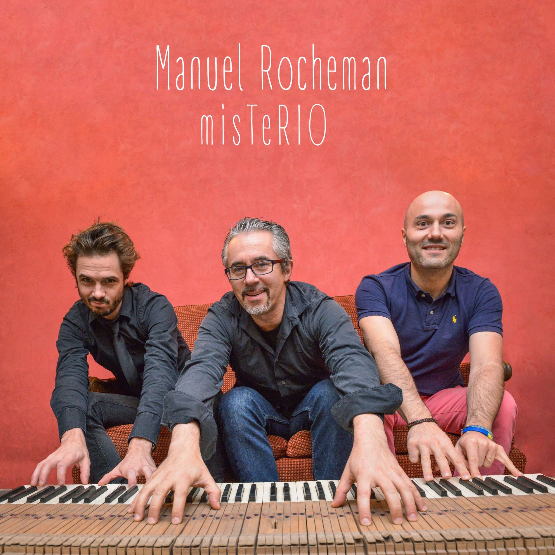Album cover of misTeRIO