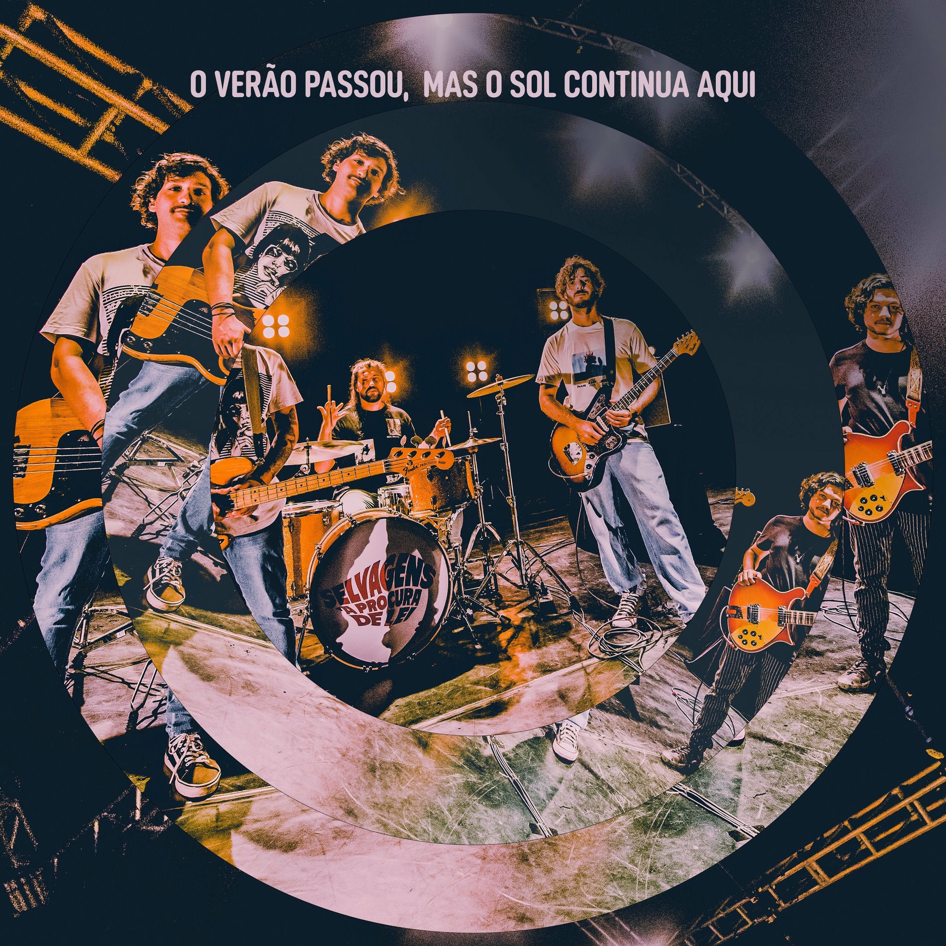 Album cover of O Verão Passou, Mas O Sol Continua Aqui