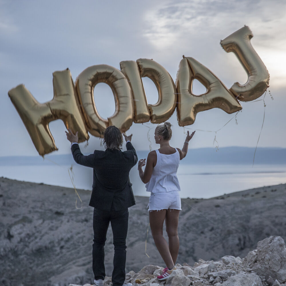 Picture of SAMO HODAJ DALJE