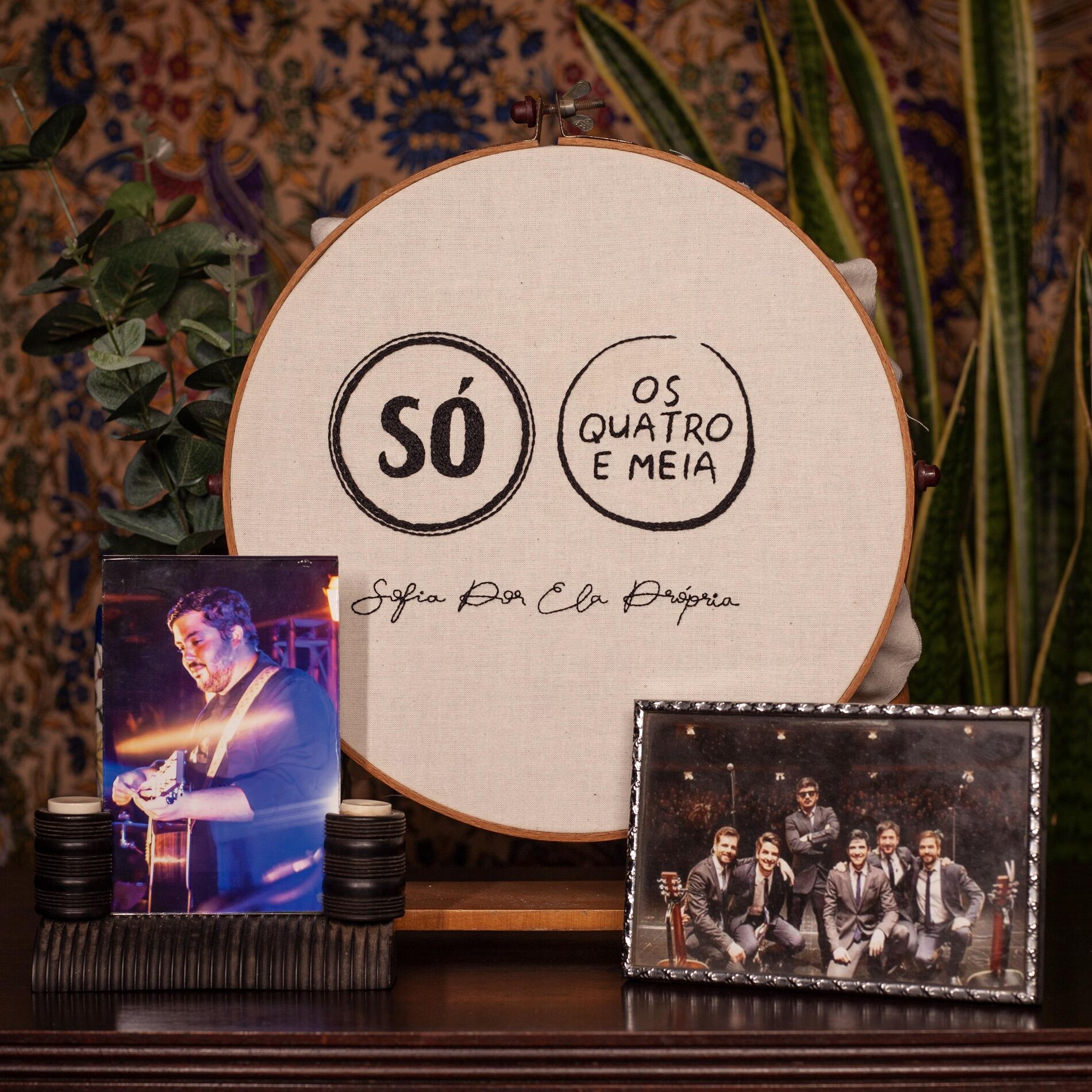 Album cover of Sofia Por Ela Própria (feat. Os Quatro e Meia)