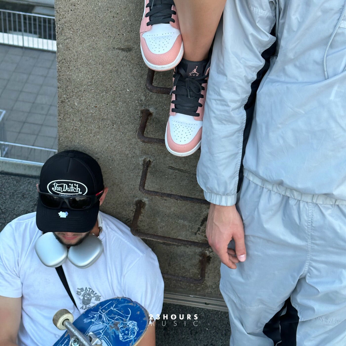 Album cover of DU