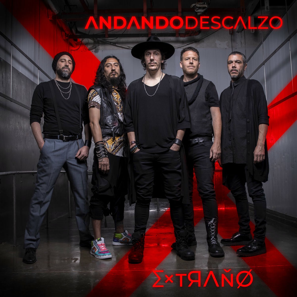 Album cover of Extraño
