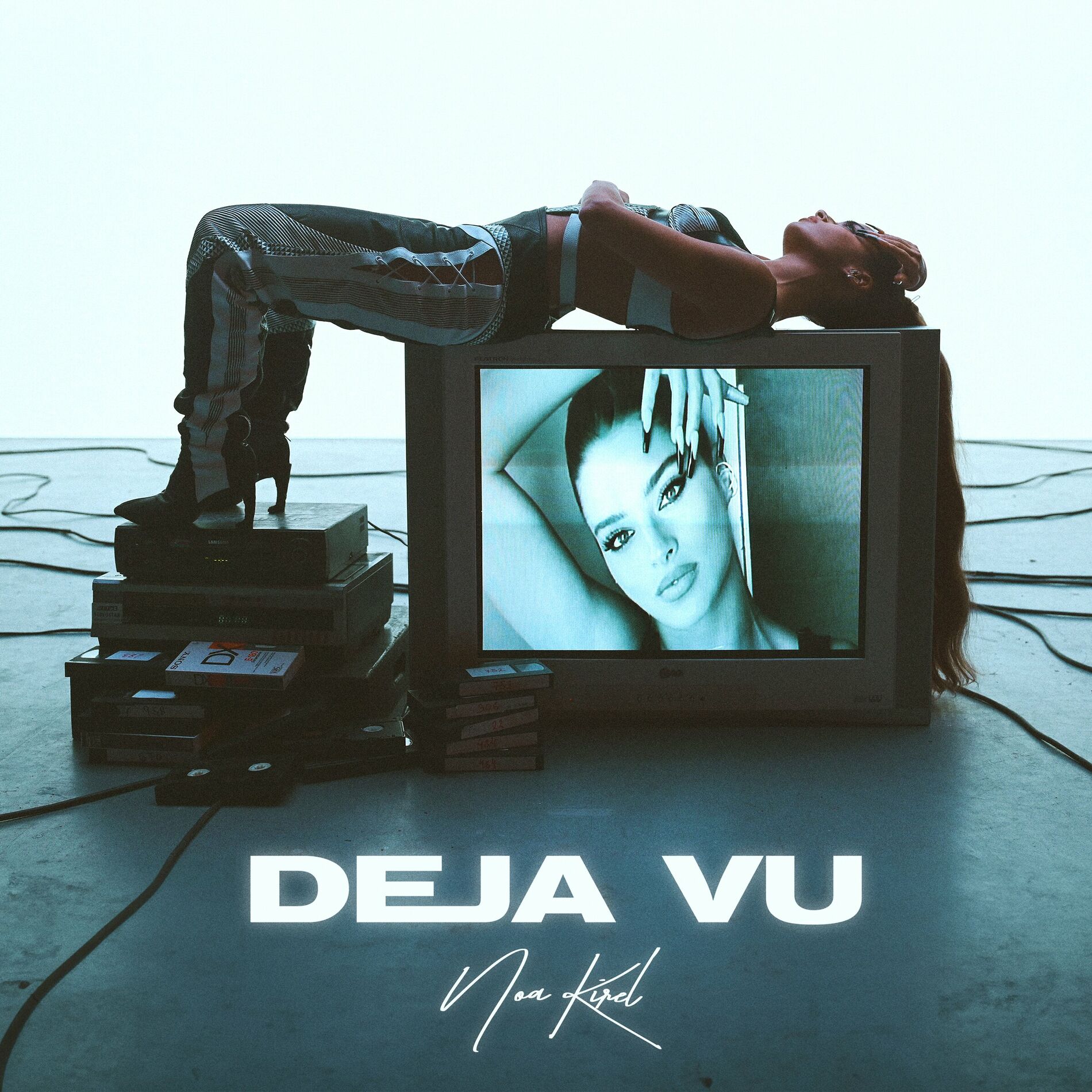 Album cover of DEJA VU