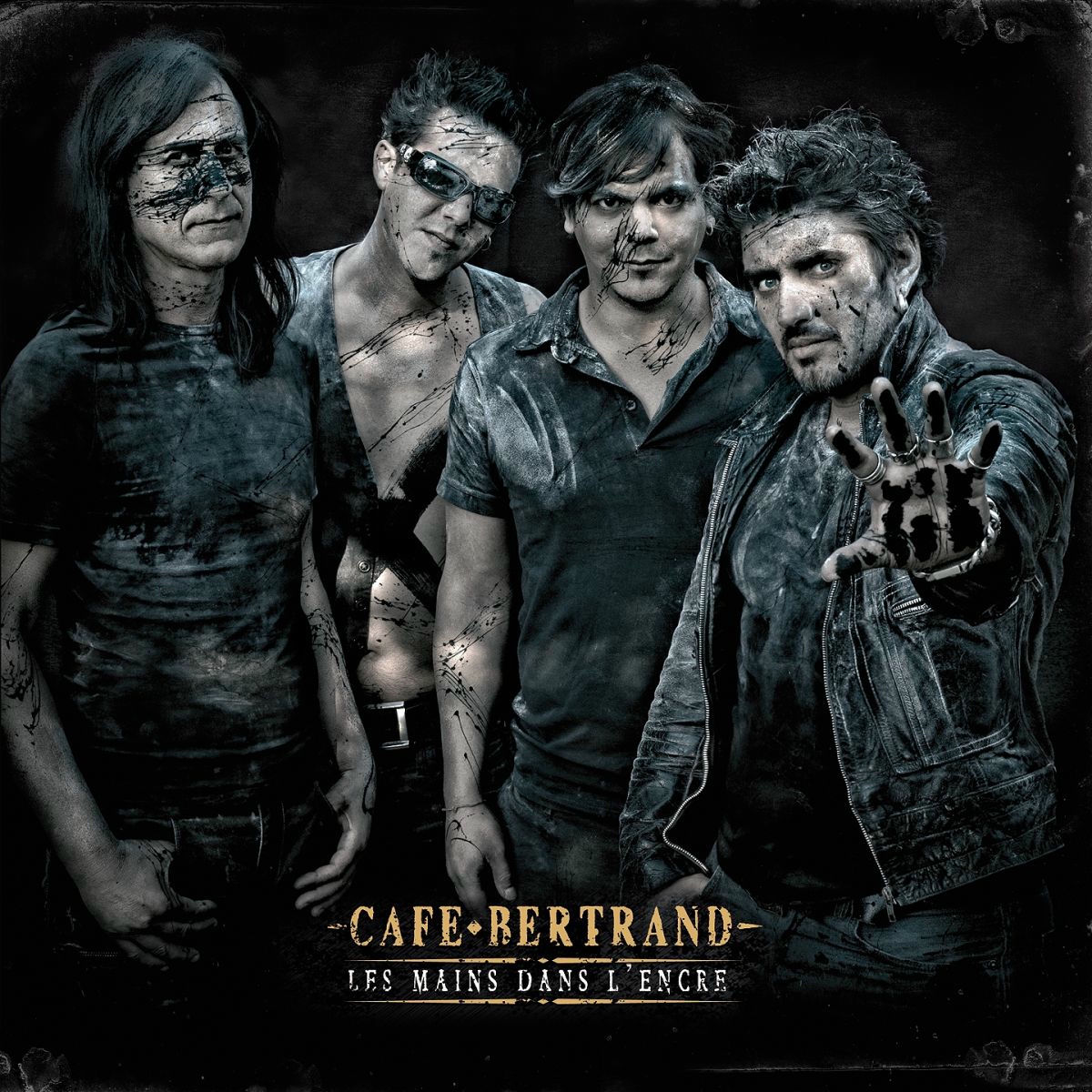 Album cover of Les mains dans l'encre