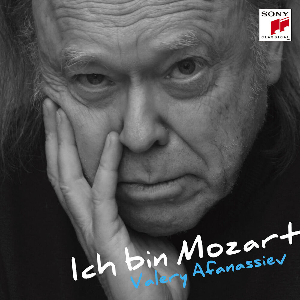 Picture of Valery Afanassiev Plays Mozart