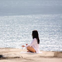 Cover of Ambient Tides of Stillness: Calming Ocean Meditation