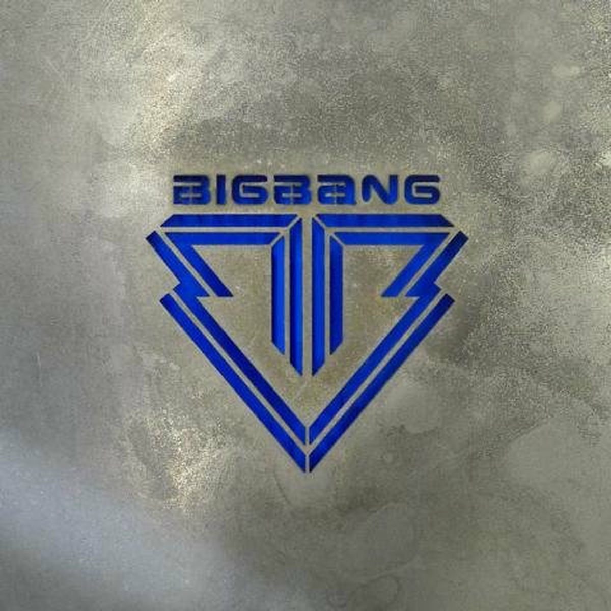 BIGBANG ALIVE TOP 韓国版CD Amazon.co.jp: 5th mini album: ALIVE (BIGBANG version)(韓国盤