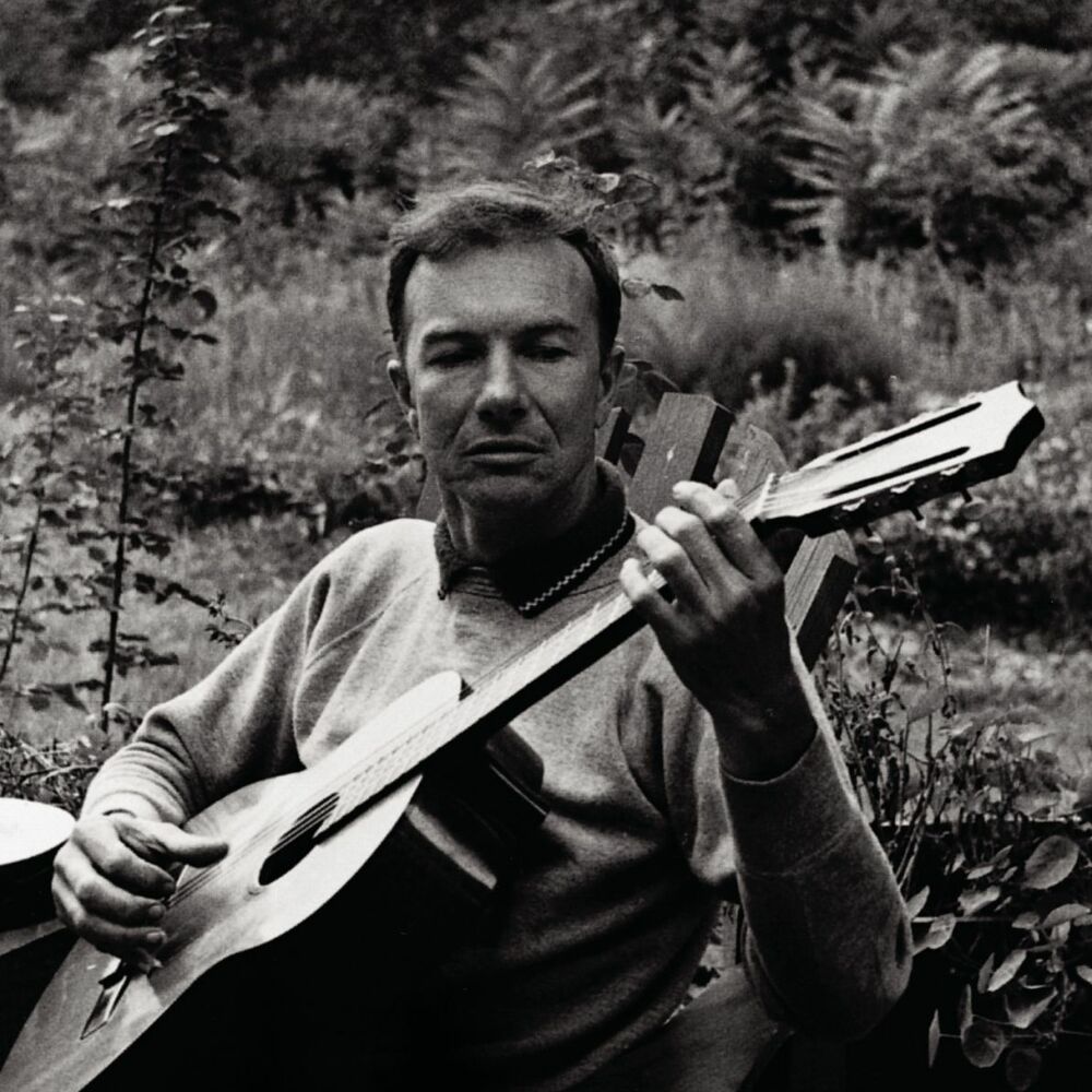 Picture of Pete Seeger: A Link In The Chain