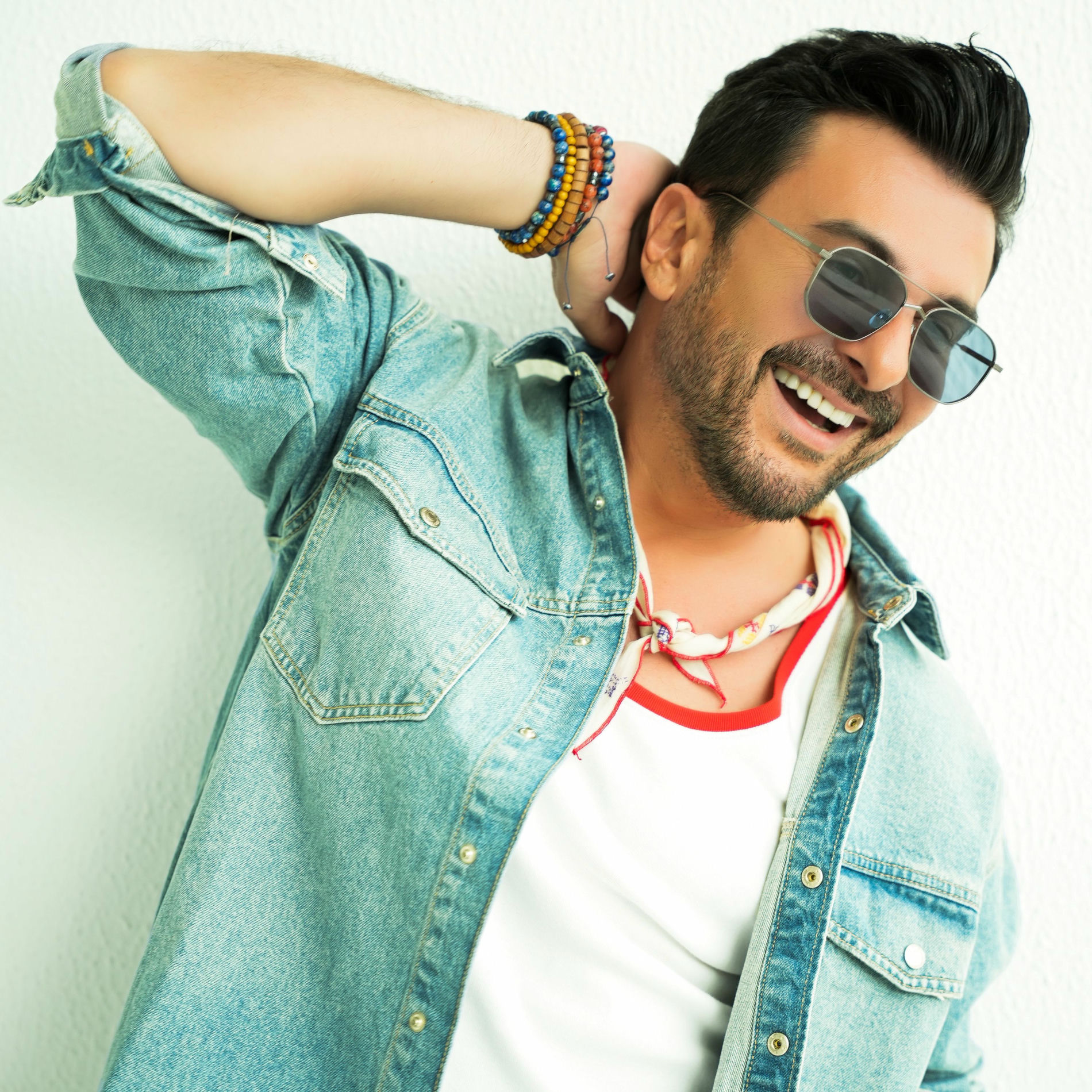 Album cover of Derde Aşık Olmuşuz