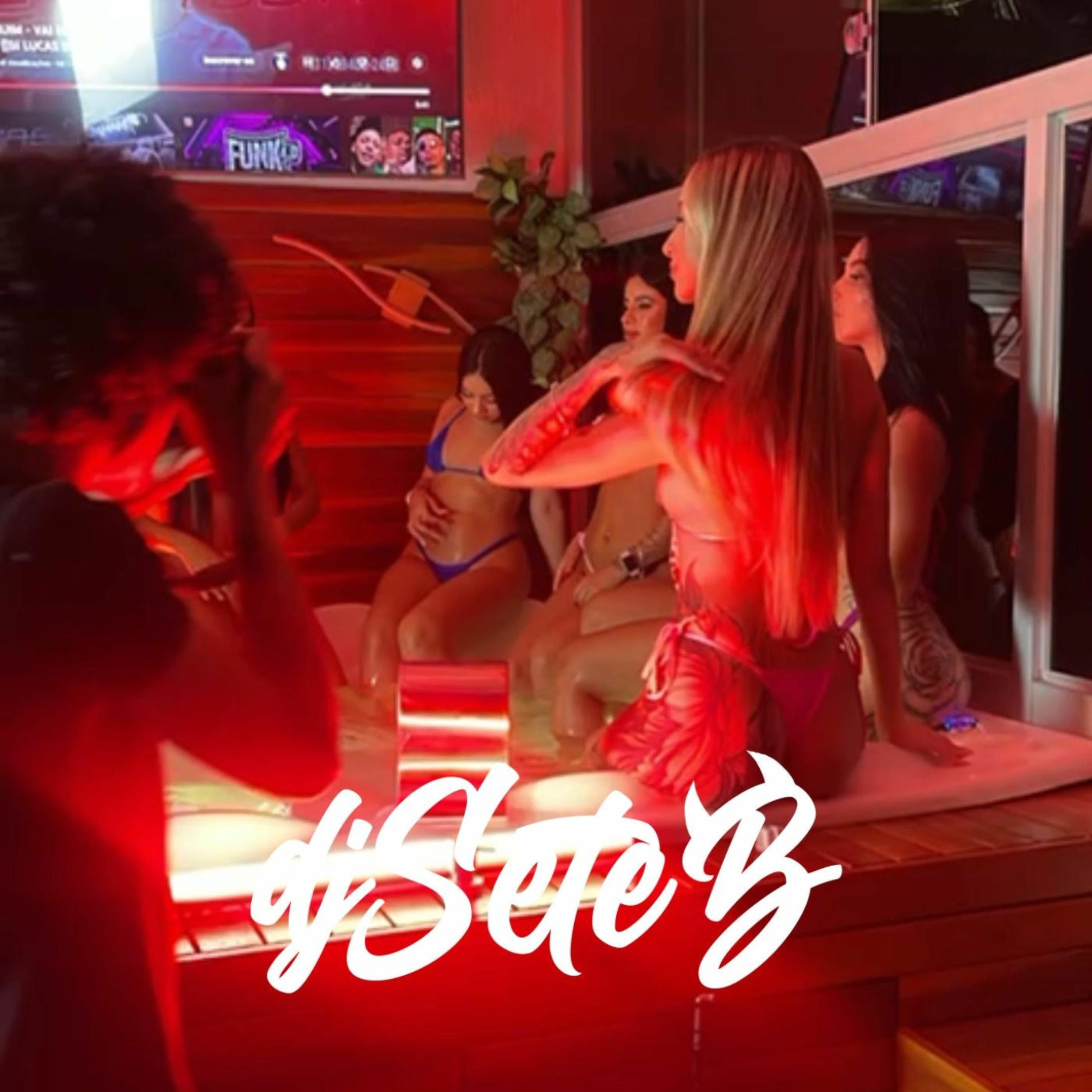 Album cover of PUTA JOGANDO A XOTA x ESSA PIRANHA E BANDIDA