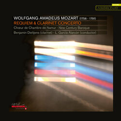 Cover of Mozart: Requiem & Clarinet Concerto