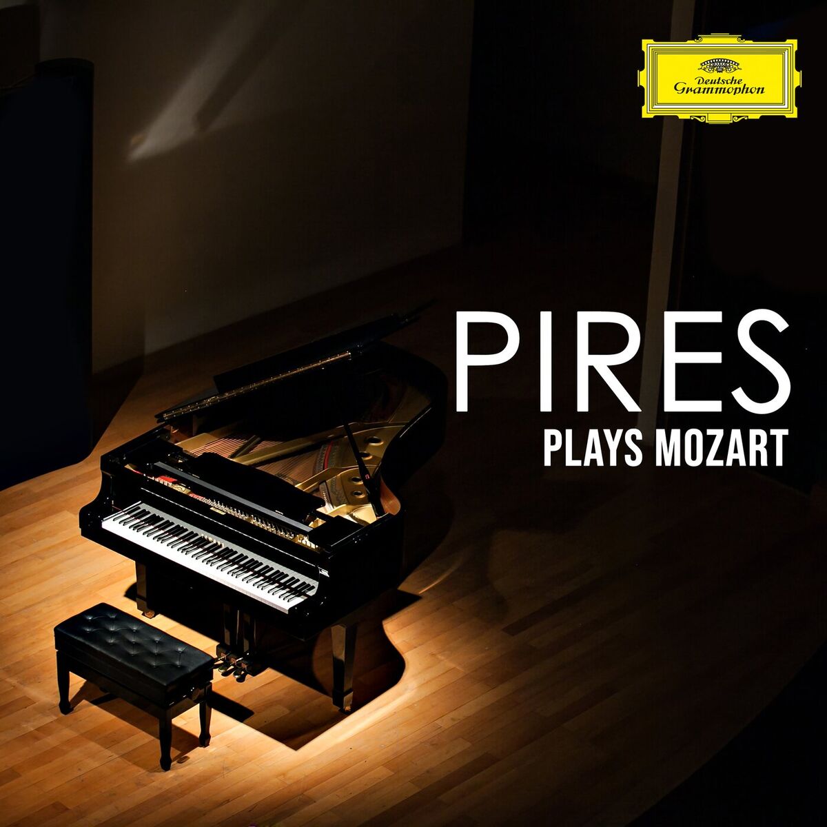 Album cover of Divertimento in B-Flat Major, K. 254 : Mozart: Divertimento in B-Flat Major, K. 254: I. Allegro assai