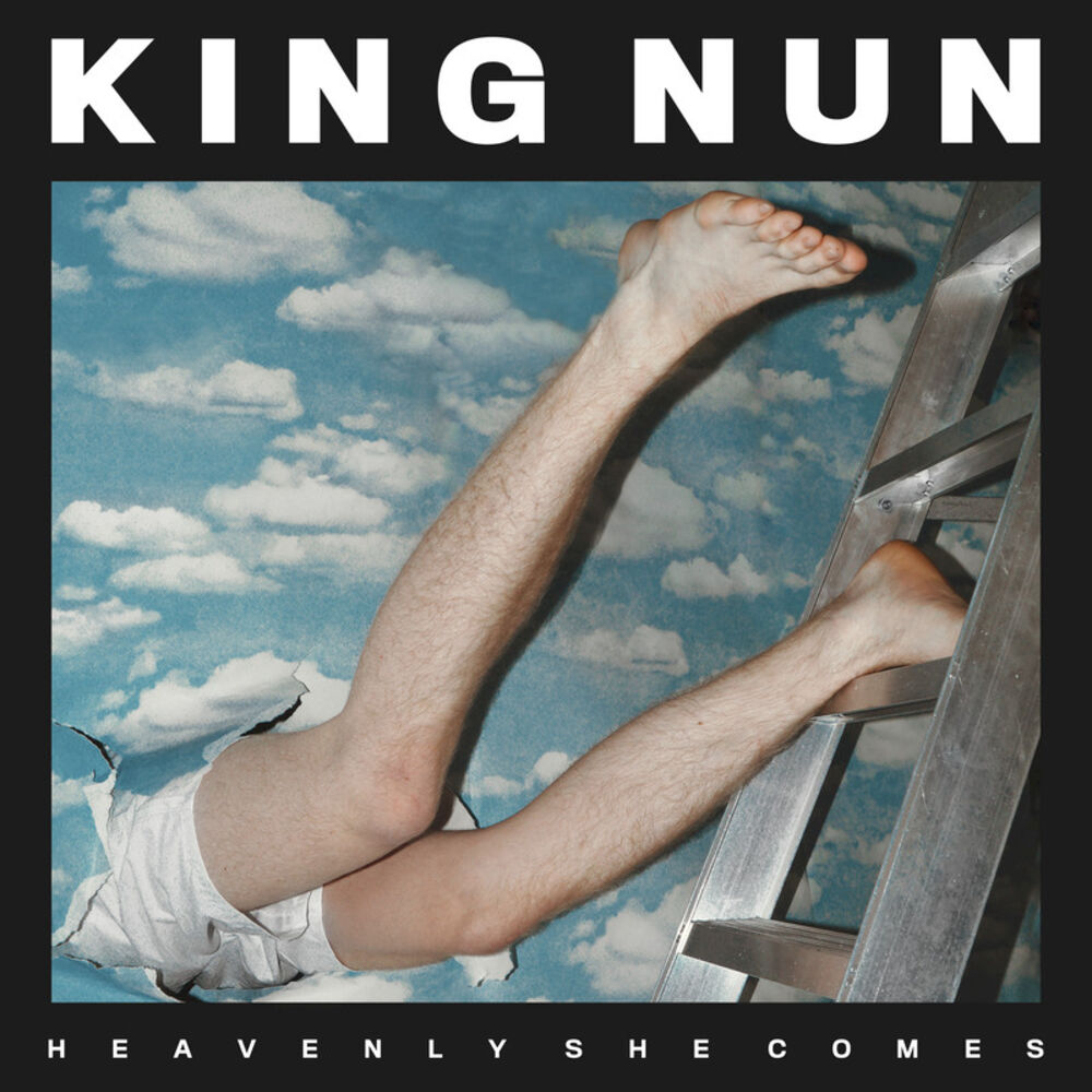 Picture of Heavenly She Comes