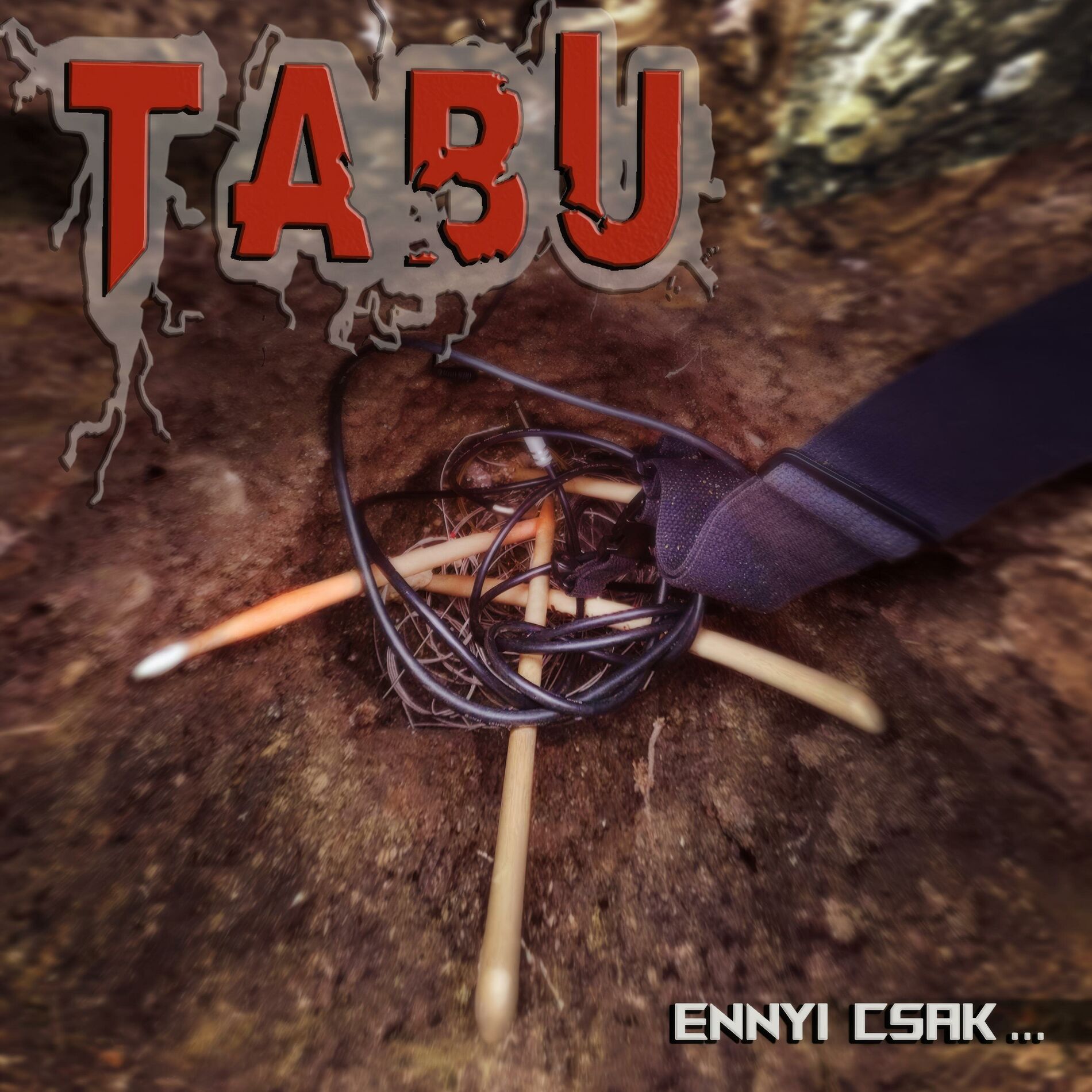 Album cover of Ennyi csak...