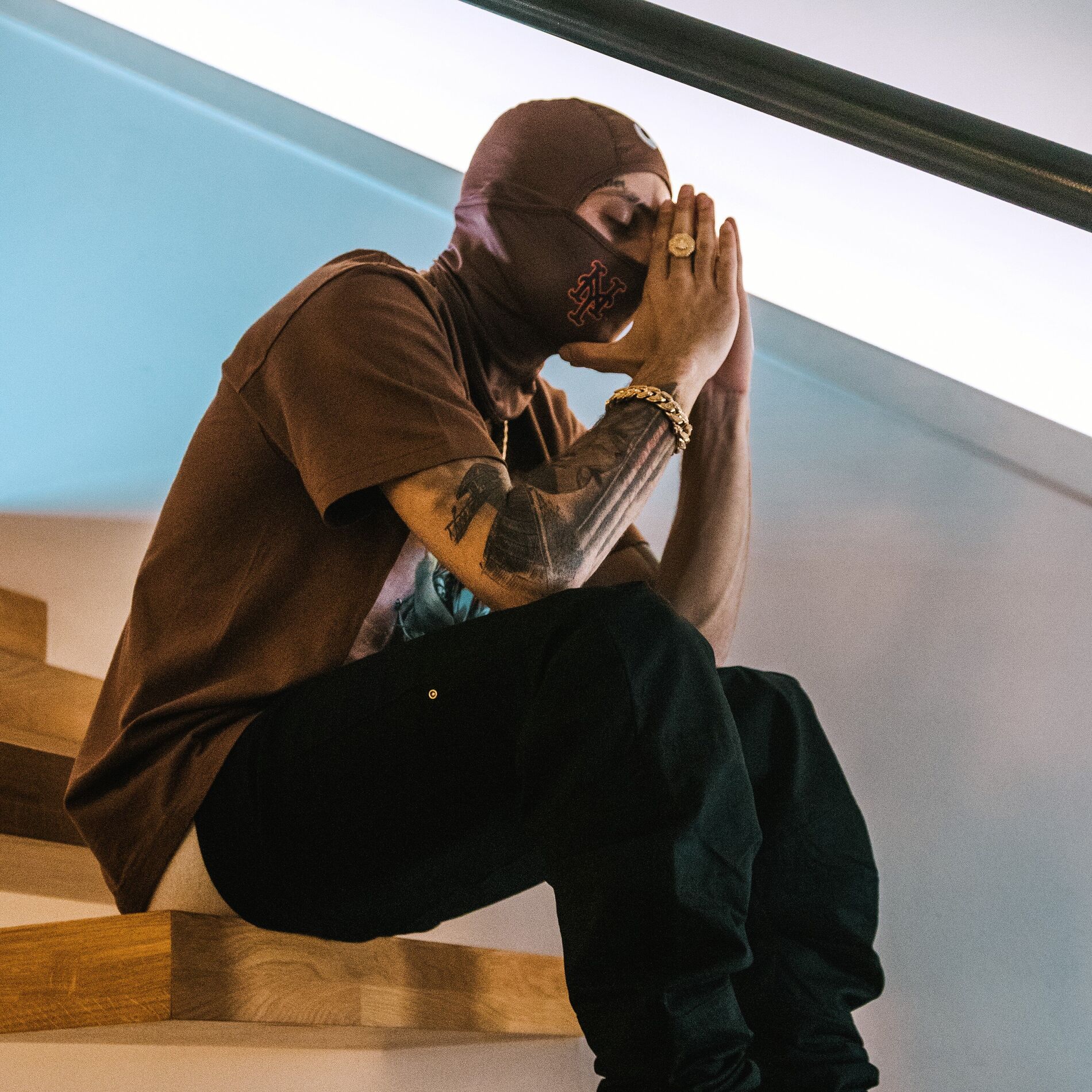 Album cover of REZANDO POR MI