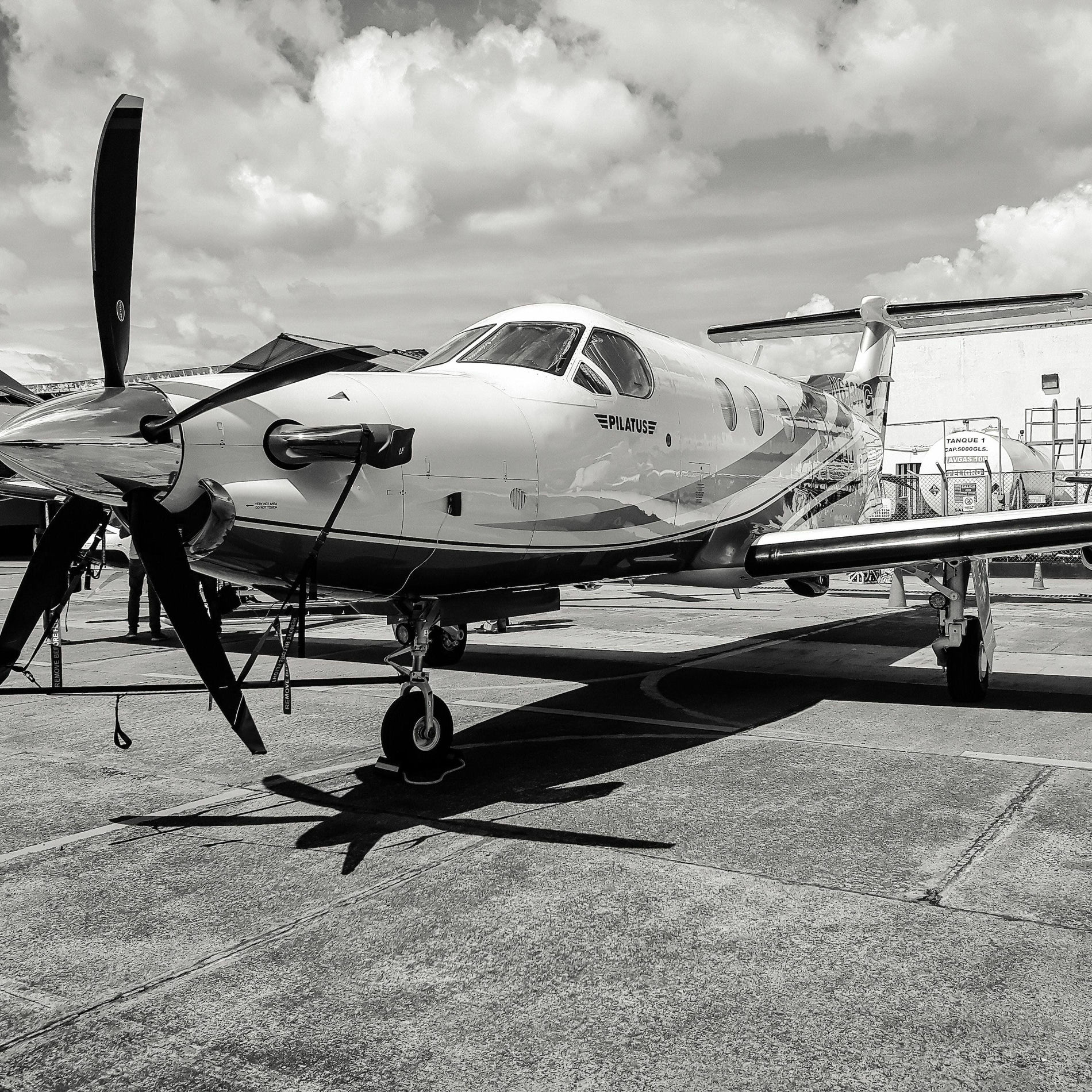 Album cover of Like a G6 (TECHNO REMIX)