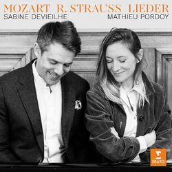 Cover of Mozart & Strauss: Lieder