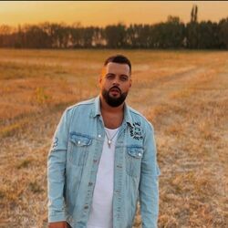 Cover of EŠTE JE MLADÁ