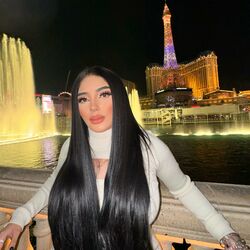 Cover of Fabulosa de Paris (Deluxe)