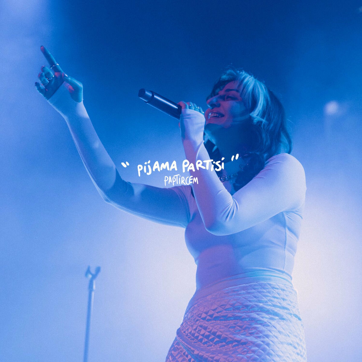 Album cover of Yalnızlık Bana Kalan (Live @Pijama Partisi)