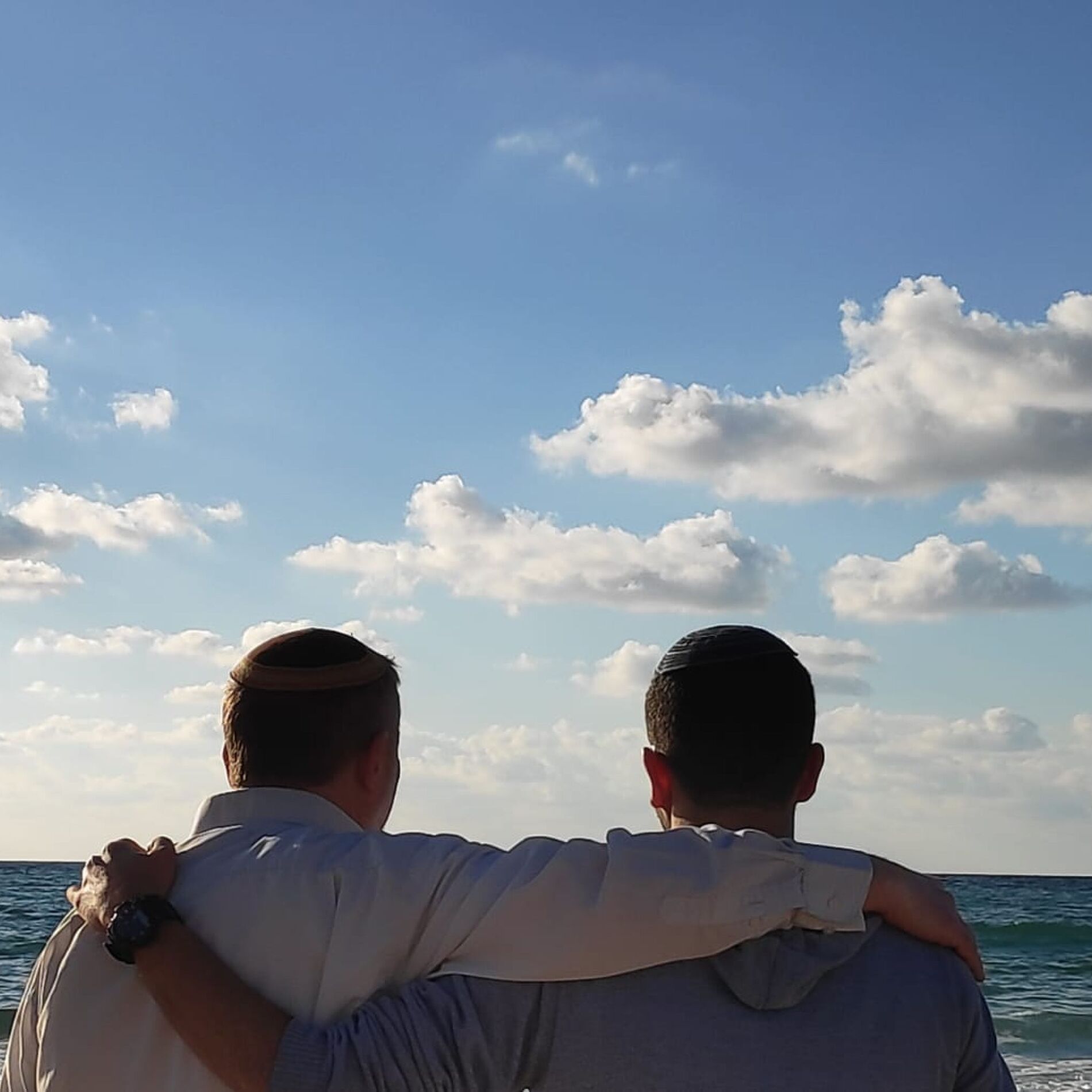Album cover of שבורי לב-אריה ואביחי יורבצקי (feat. חנן בן ארי)