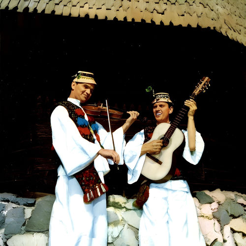 Eu ma duc mandra ma duc