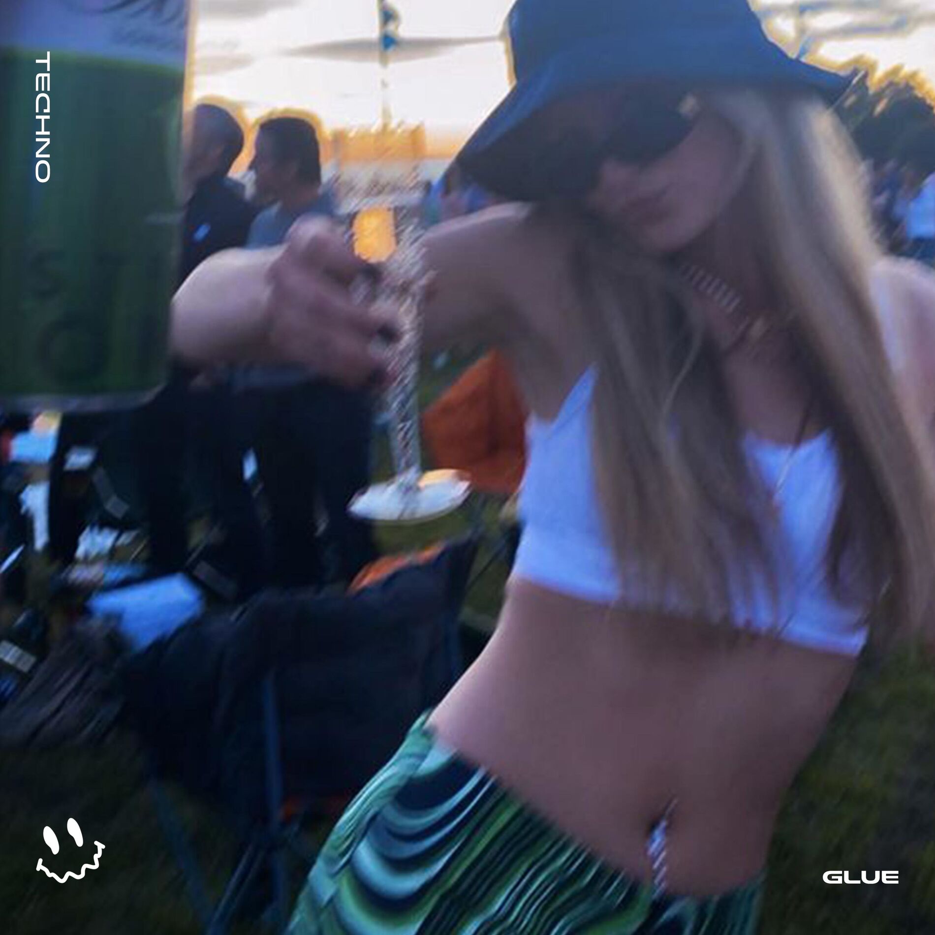 Album cover of GLUE (TECHNO)
