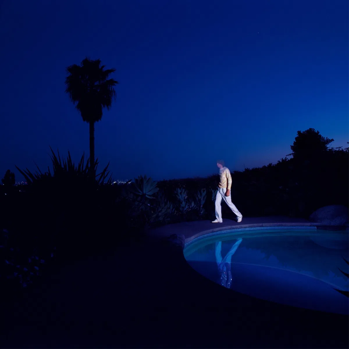 Cristal Medium Blue, Lewis OfMan