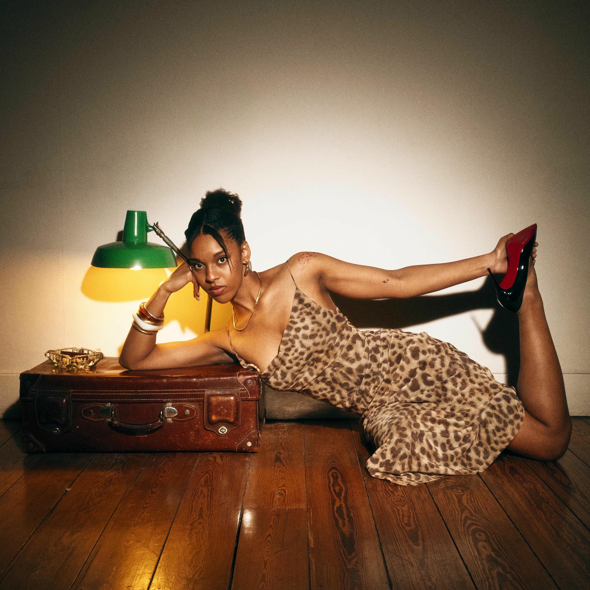 洋楽 EMMANUELLE CD ラヴ・チェンジズ - Amazon.com Music