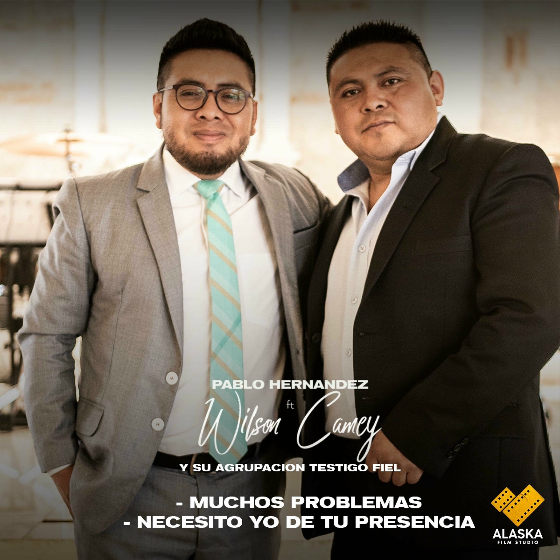 Album cover of MUCHOS PROBLEMAS