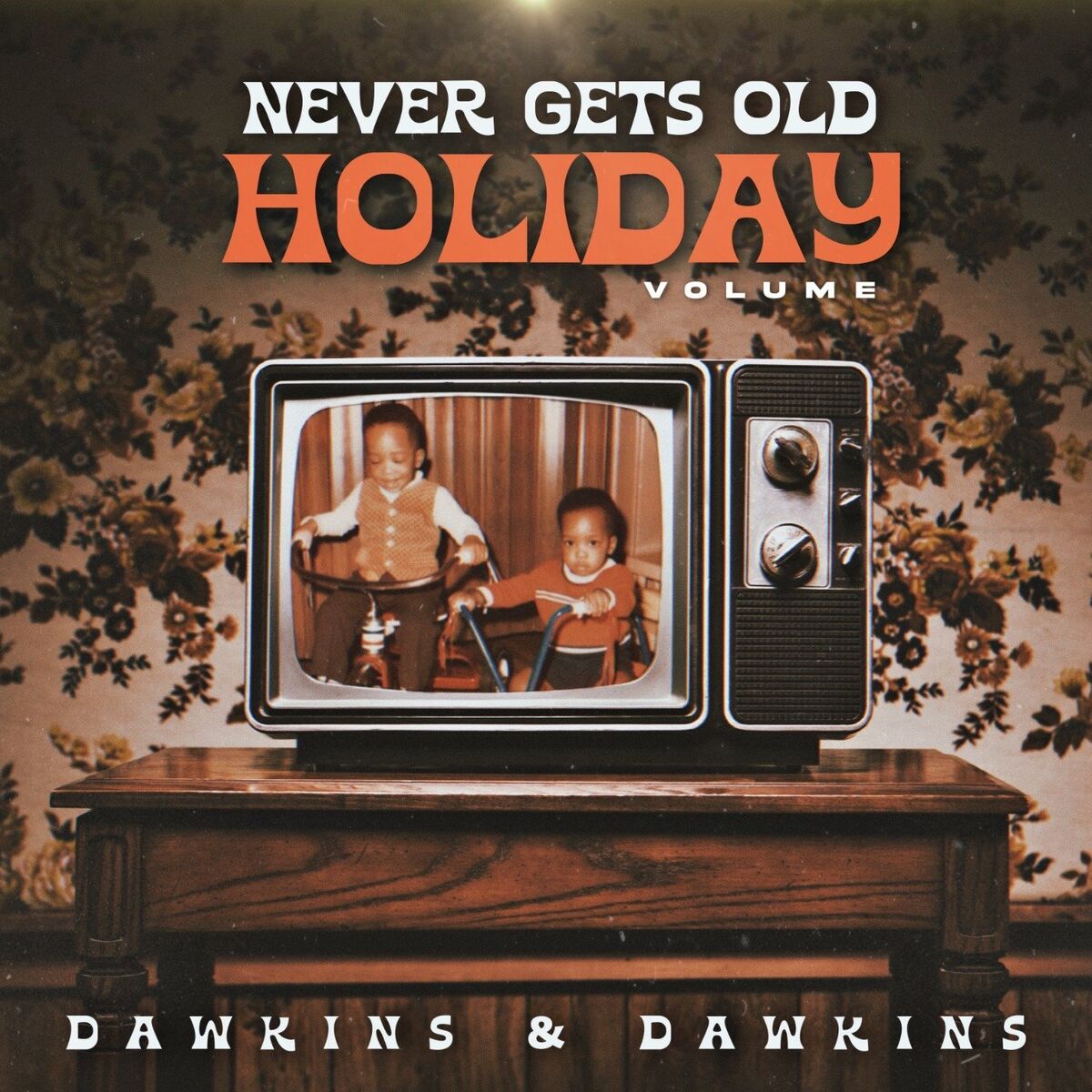 Album cover of Never Gets Old Holiday