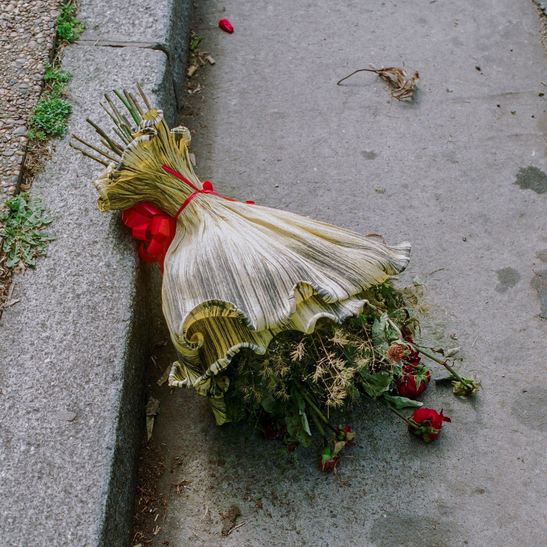 Album cover of malas decisiones
