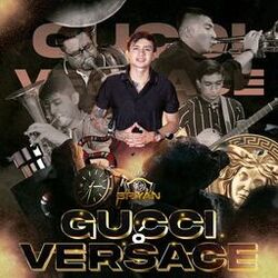 Cover of DE GUCCI O VERSACE
