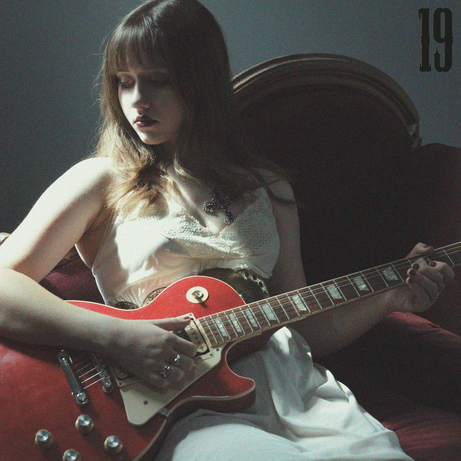 Album cover of 19