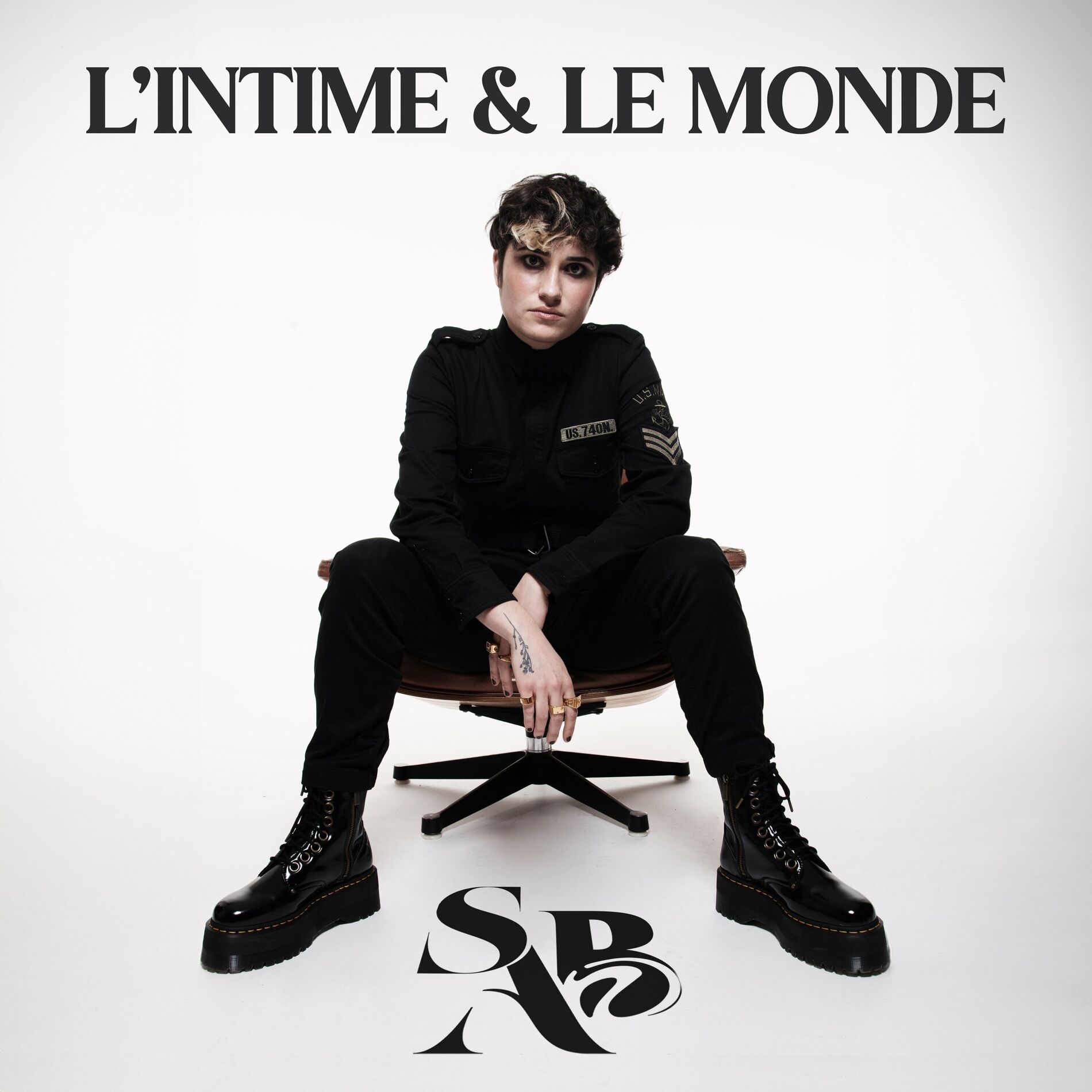 Album cover of L'intime & le monde