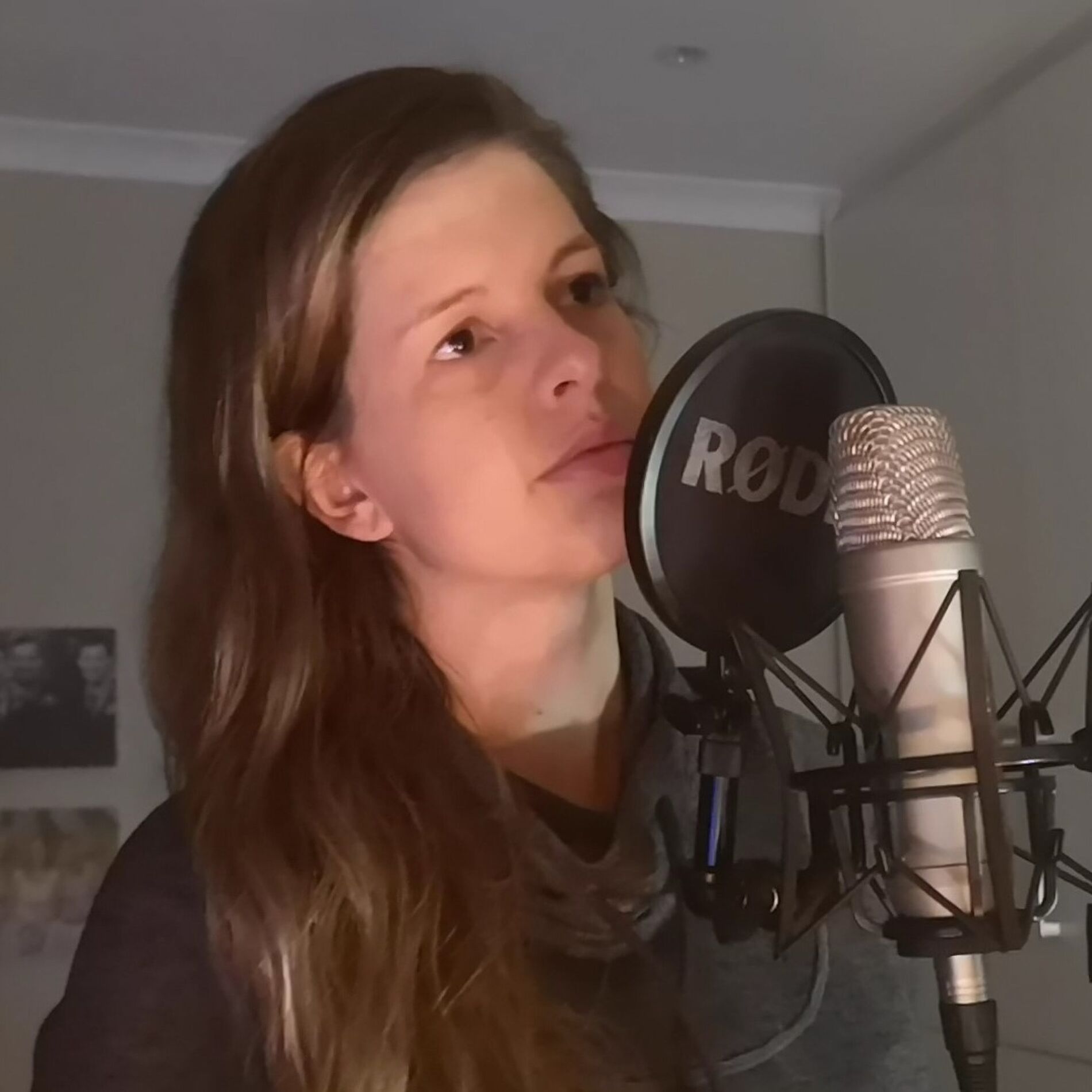Album cover of Alive (feat. Reinhardt Buhr)