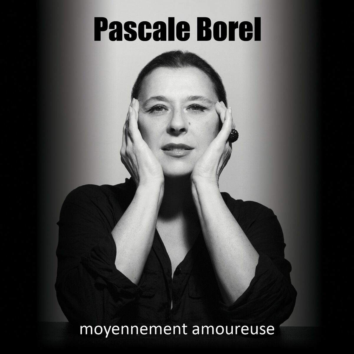 Album cover of Moyennement Amoureuse