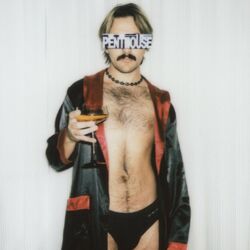 Cover of H O L L Y W O O D