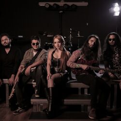 Cover of S-a rupt lanțul de iubire (feat. Gadjo Dilo)