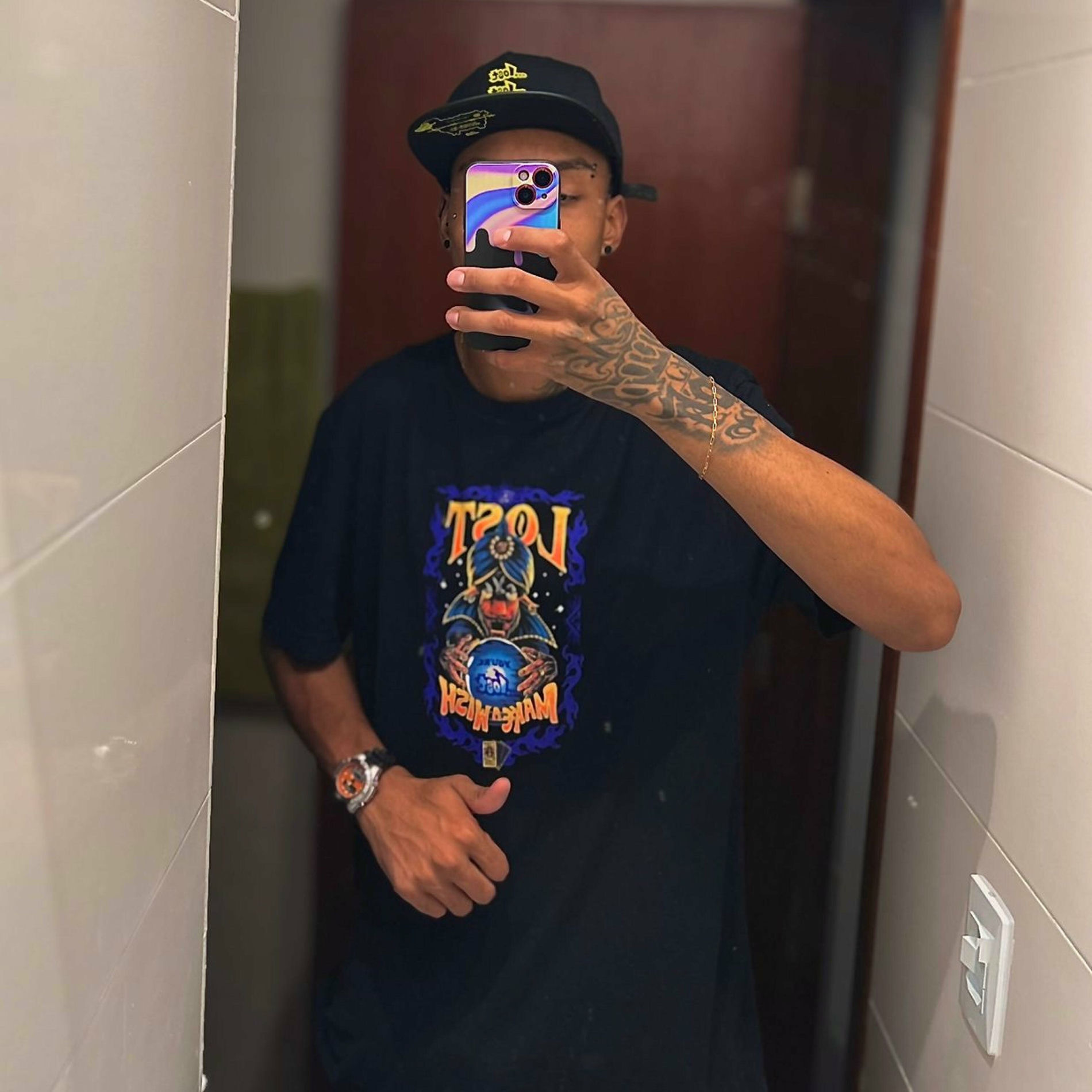 Album cover of DE GLOCK NA MÃO (MC WESLEY DA V) (DN22 Remix)