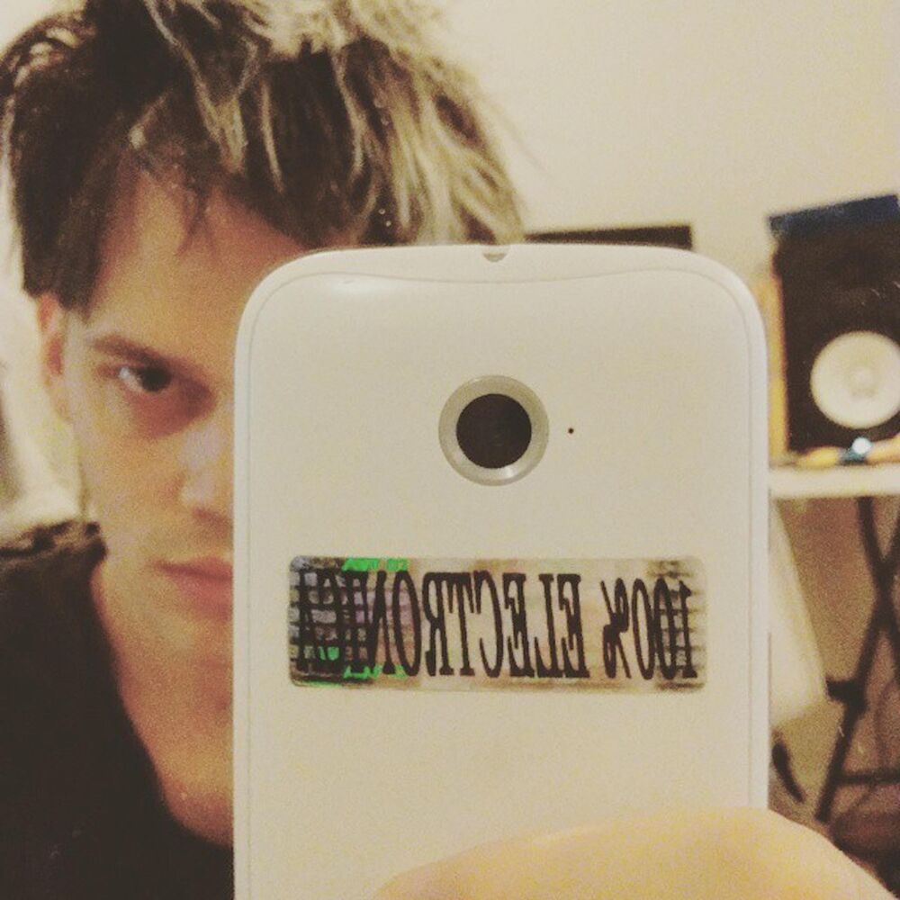 Picture of 100% Electronica