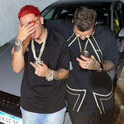 Cover of Falar de Mim É Facil