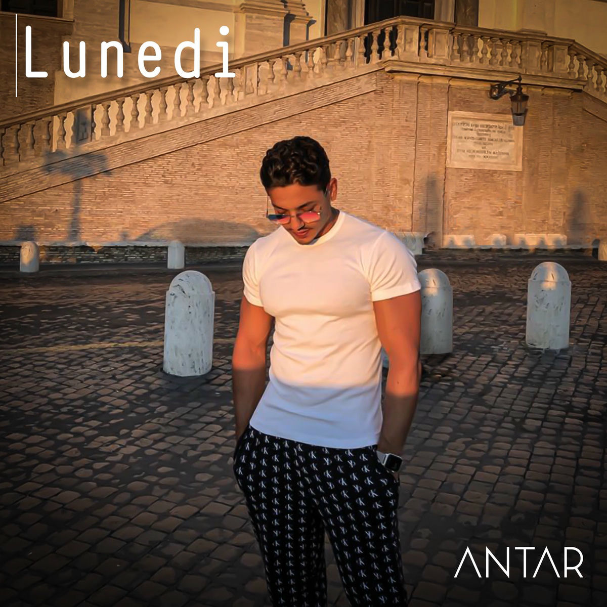 Album cover of LUNEDI