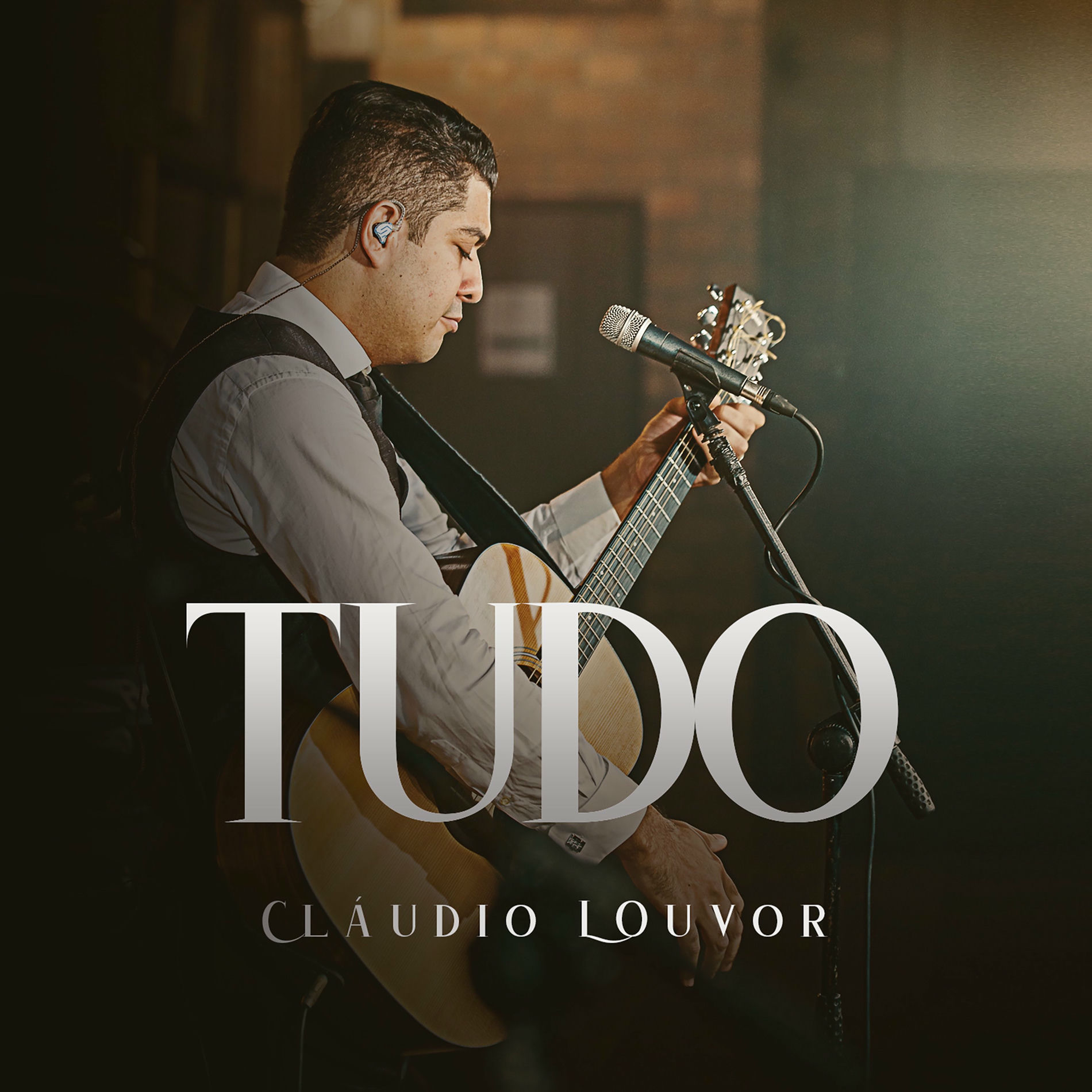 Album cover of Tudo