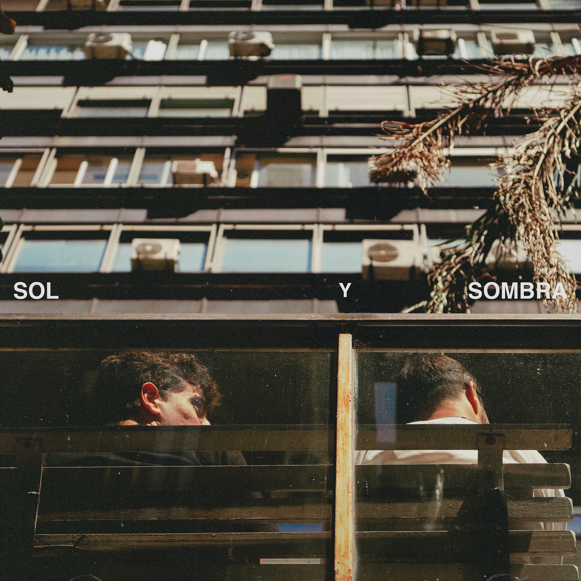 Album cover of Sol y Sombra