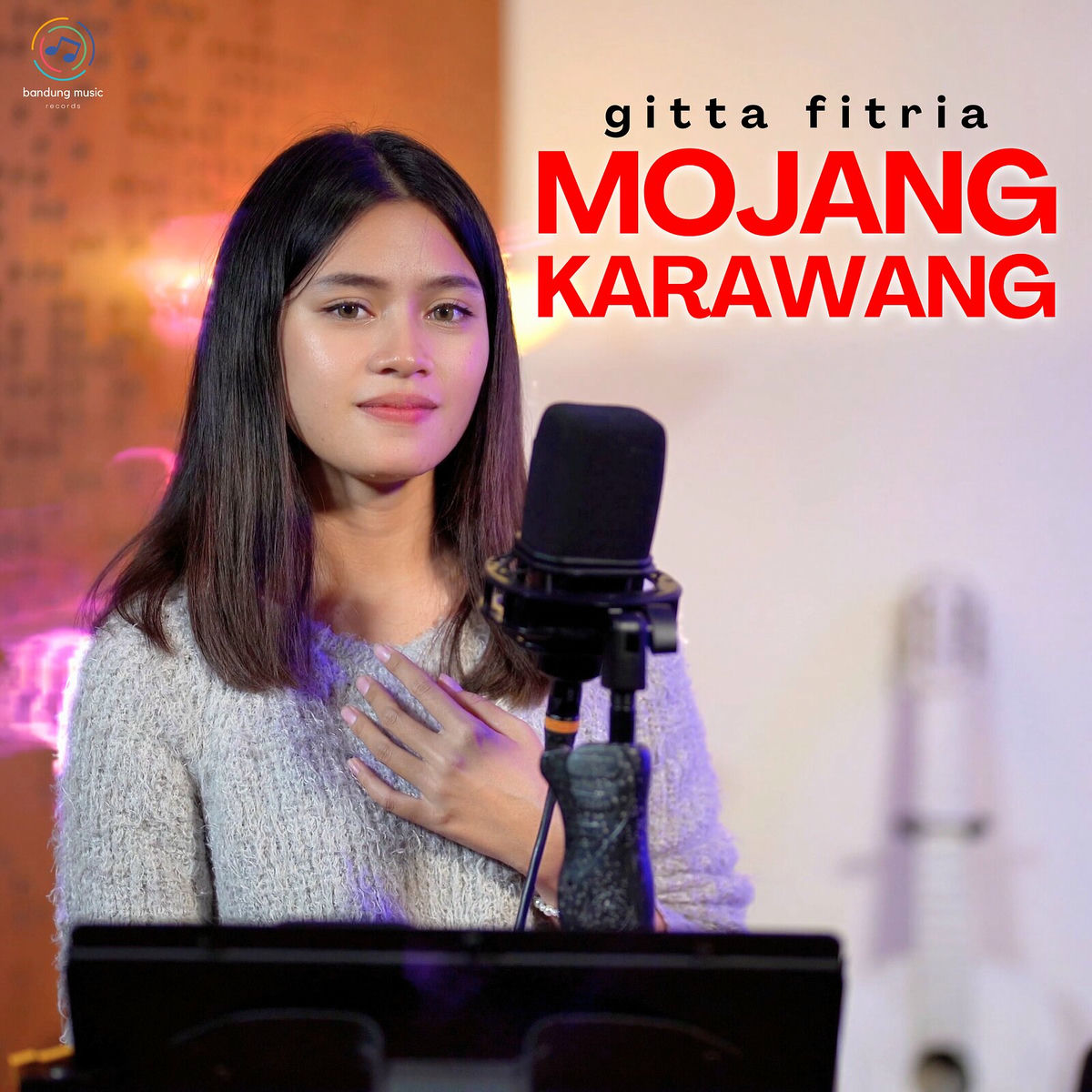 Gitta Fitria - Mojang Karawang: lyrics and songs | Deezer