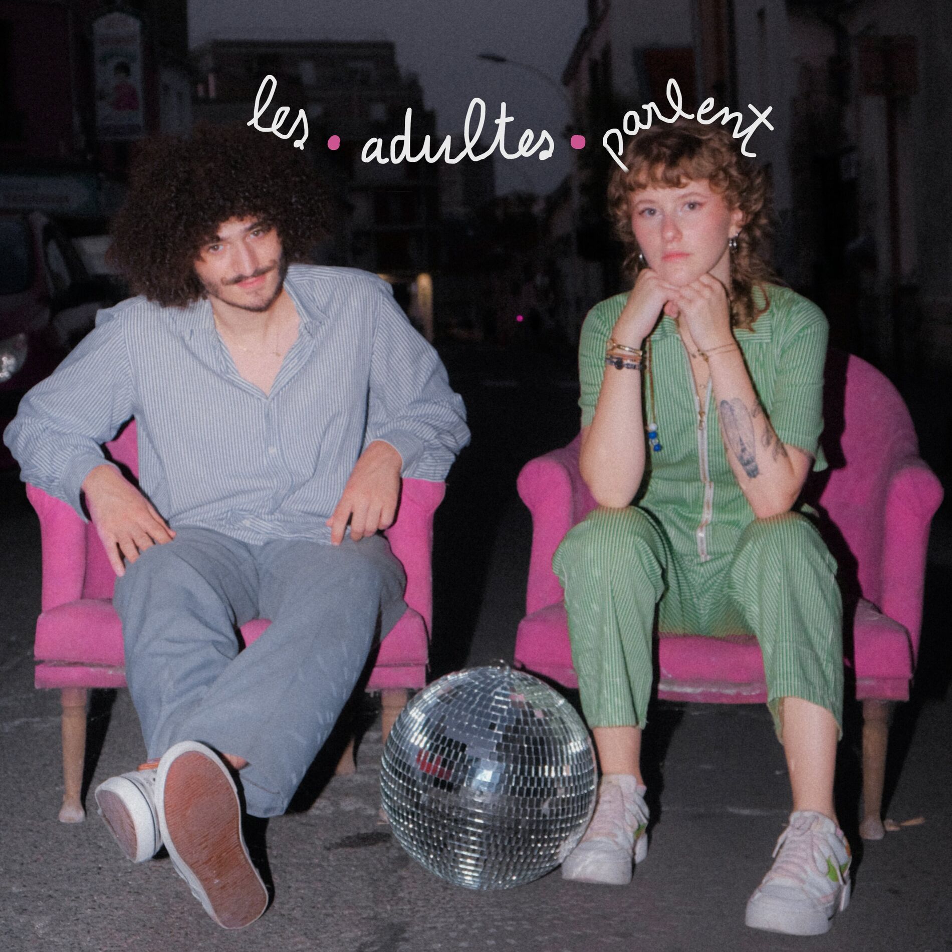 Album cover of les adultes parlent