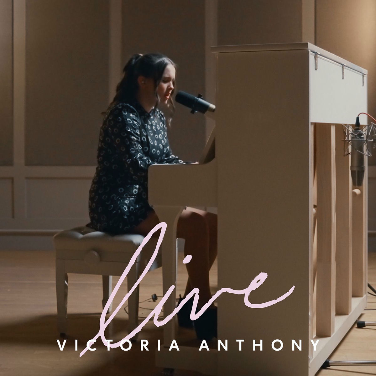 Album cover of LIVE